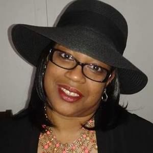 Meet your Posher, Carol